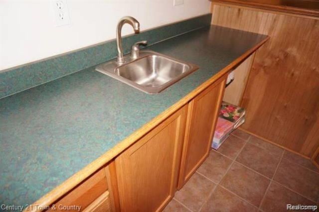 49954 Willowood Drive, Macomb, MI 48044