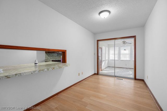 1411 Nixon Road, Lavaca, AR 72941