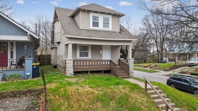 800 Bales Court, Kansas City, MO 64124