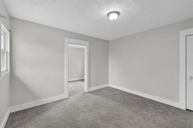 800 Bales Court, Kansas City, MO 64124