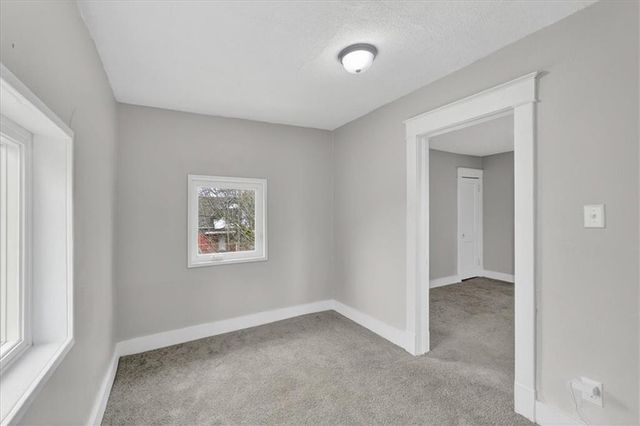 800 Bales Court, Kansas City, MO 64124