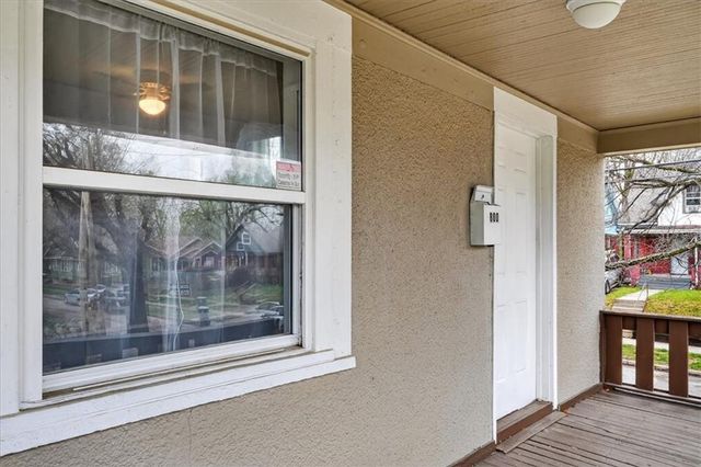 800 Bales Court, Kansas City, MO 64124