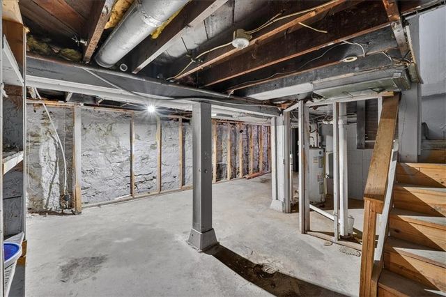 800 Bales Court, Kansas City, MO 64124
