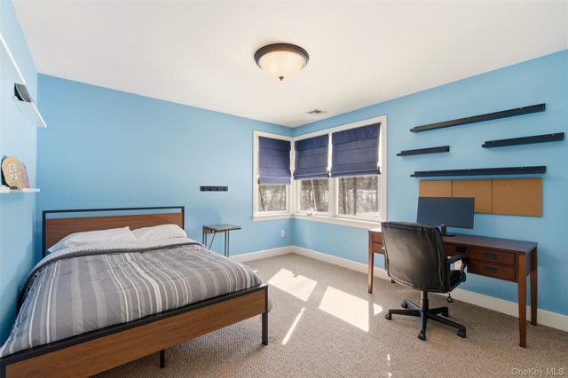 1 Beach Hill Drive, Northport, NY 11768