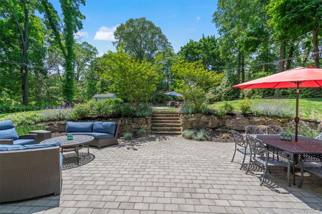 1 Beach Hill Drive, Northport, NY 11768