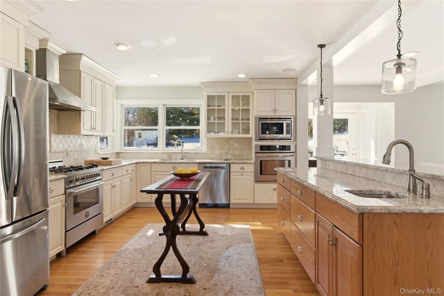 1 Beach Hill Drive, Northport, NY 11768