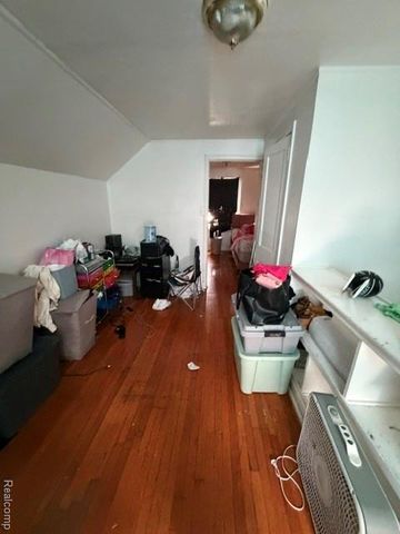 9230 Minock Street, Detroit, MI 48228