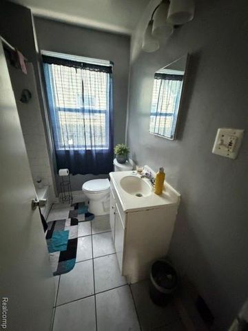9230 Minock Street, Detroit, MI 48228