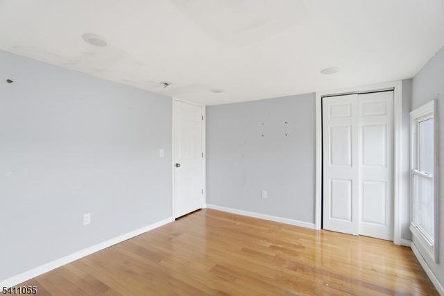 13 Cottage St, Bayonne City, NJ 07002