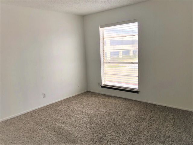 919 S Weatherred Drive 206, Richardson, TX 75080