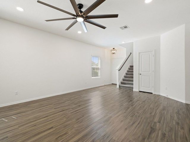 141 High Plains PASS, Liberty Hill, TX 78642