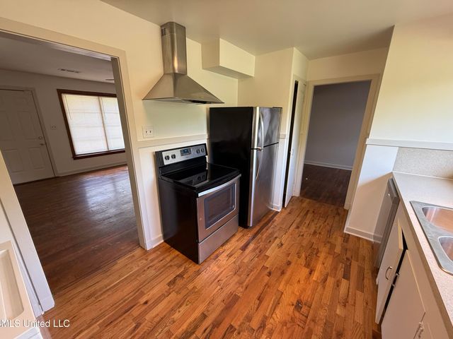 361 E Northside Drive, Jackson, MS 39206