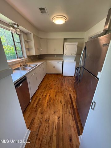 361 E Northside Drive, Jackson, MS 39206