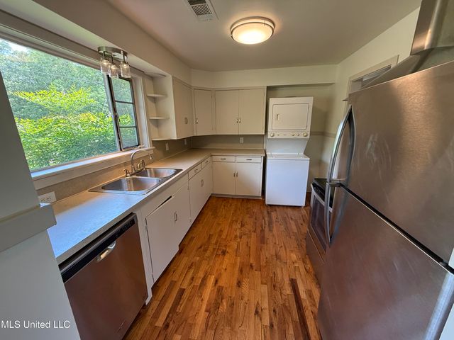 361 E Northside Drive, Jackson, MS 39206