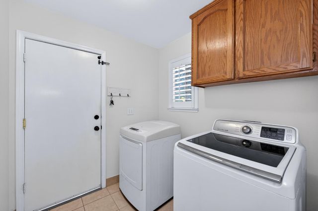 1012 N Adler Avenue, Clovis, CA 93611