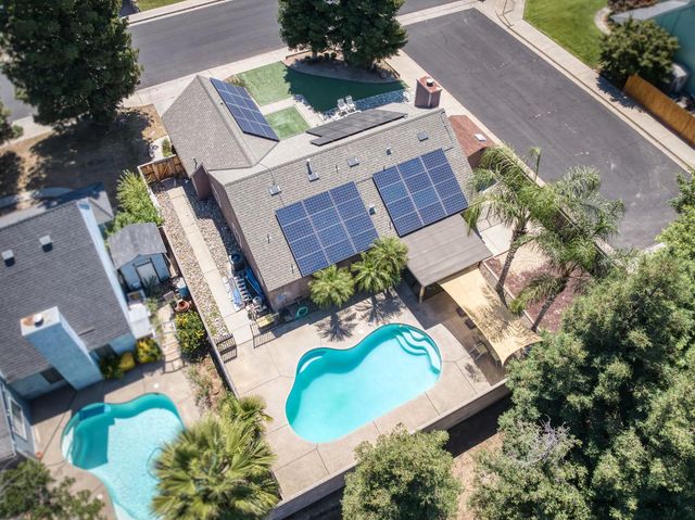 1012 N Adler Avenue, Clovis, CA 93611