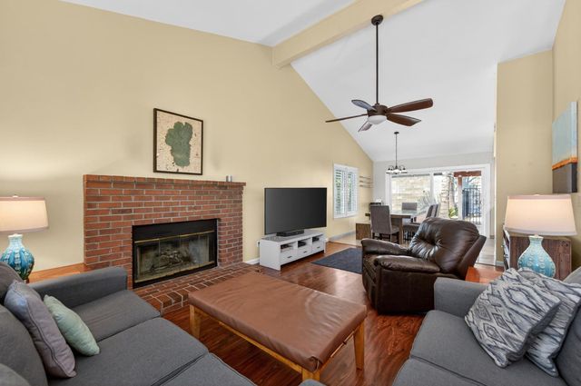 1012 N Adler Avenue, Clovis, CA 93611