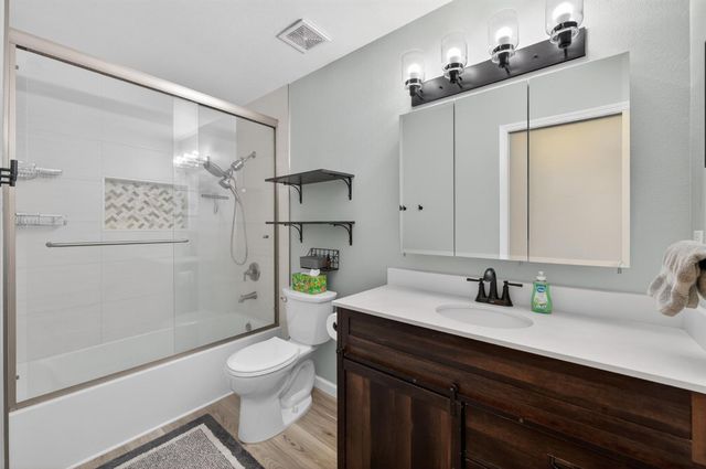 1012 N Adler Avenue, Clovis, CA 93611