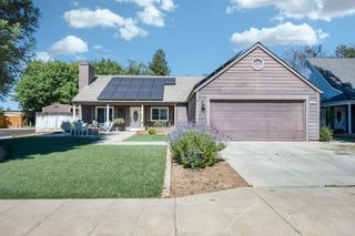 1012 N Adler Avenue, Clovis, CA 93611