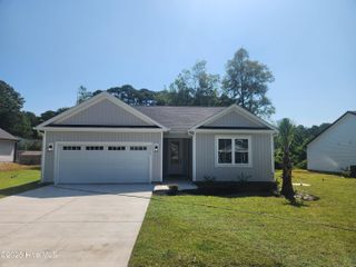 1011 High Point Avenue, Calabash, NC 28467