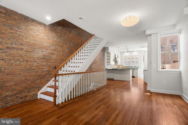 751 S MARVINE ST, Philadelphia, PA 19147