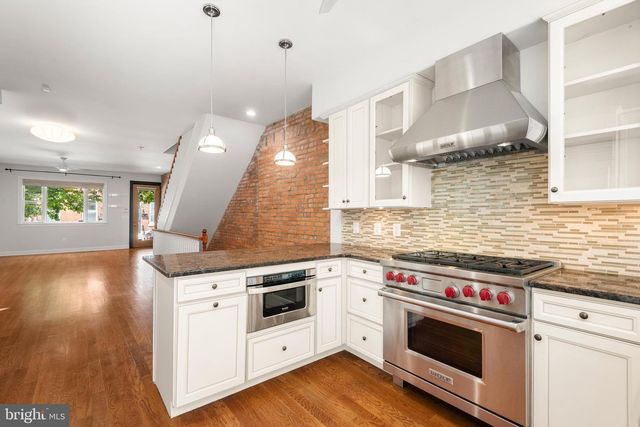 751 S MARVINE ST, Philadelphia, PA 19147