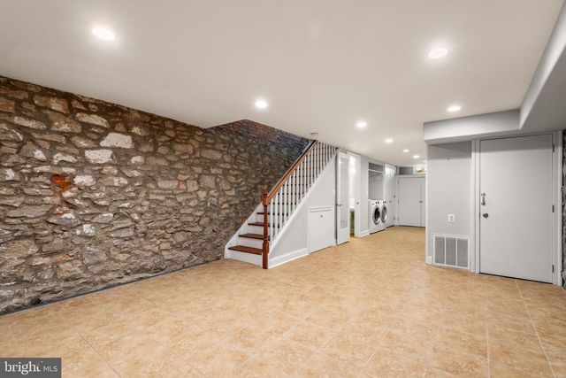 751 S MARVINE ST, Philadelphia, PA 19147