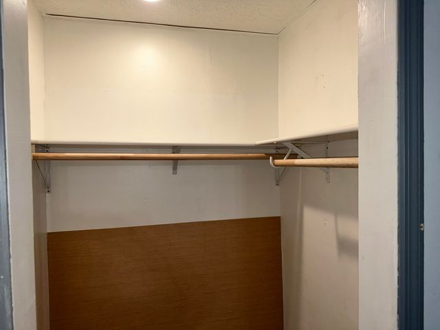 1015 Pennebaker Drive, Lexington, KY 40511