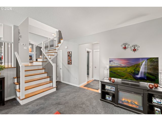 2959 Sw EMERALD Ave, Gresham, OR 97080