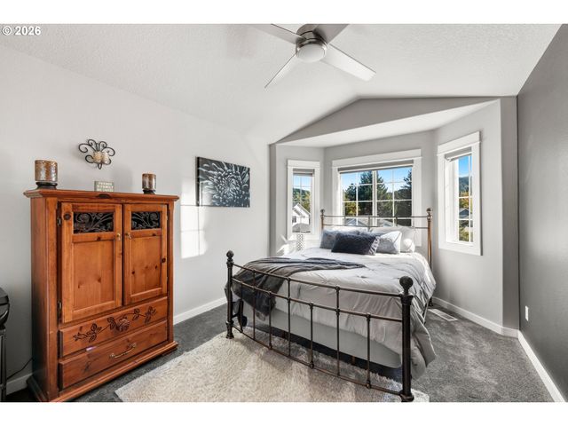 2959 Sw EMERALD Ave, Gresham, OR 97080