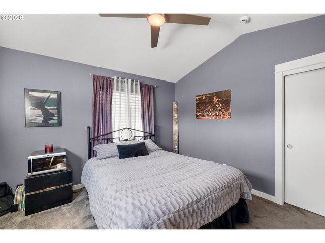 2959 Sw EMERALD Ave, Gresham, OR 97080