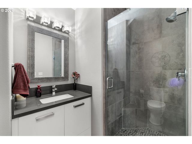 2959 Sw EMERALD Ave, Gresham, OR 97080