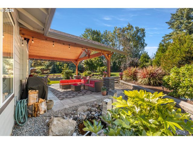 2959 Sw EMERALD Ave, Gresham, OR 97080