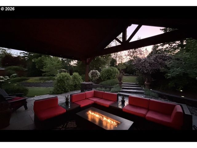 2959 Sw EMERALD Ave, Gresham, OR 97080