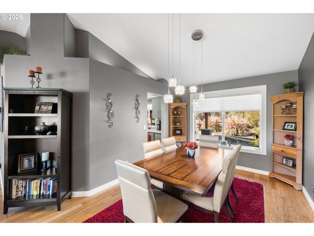 2959 Sw EMERALD Ave, Gresham, OR 97080