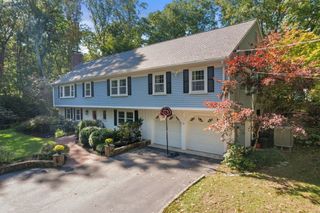 25 Rocky Brook Rd, Dover, MA 02030