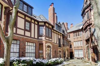 555 Hill Terrace 307, Winnetka, IL 60093