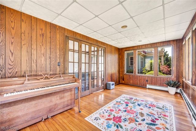 17435 Lake Avenue, Lakewood, OH 44107
