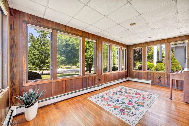 17435 Lake Avenue, Lakewood, OH 44107