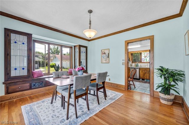 17435 Lake Avenue, Lakewood, OH 44107