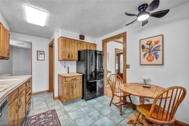 17435 Lake Avenue, Lakewood, OH 44107
