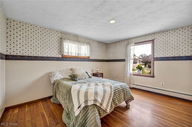 17435 Lake Avenue, Lakewood, OH 44107