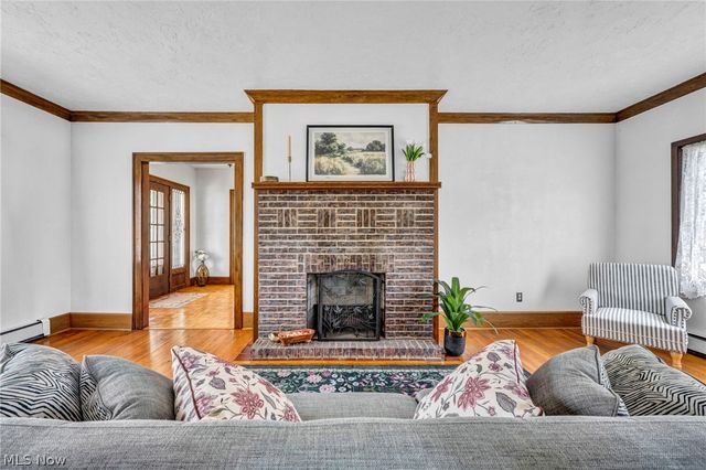 17435 Lake Avenue, Lakewood, OH 44107