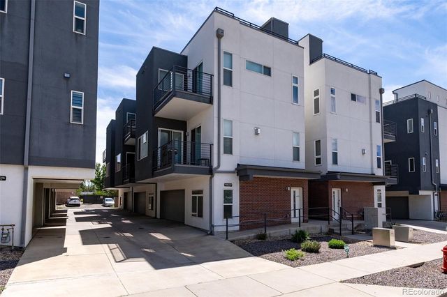 3318 S Washington Street, Englewood, CO 80113