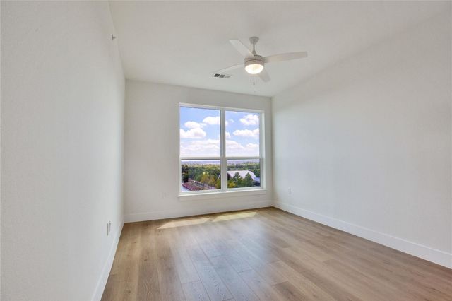 1701 Simond Ave 633, Austin, TX 78723