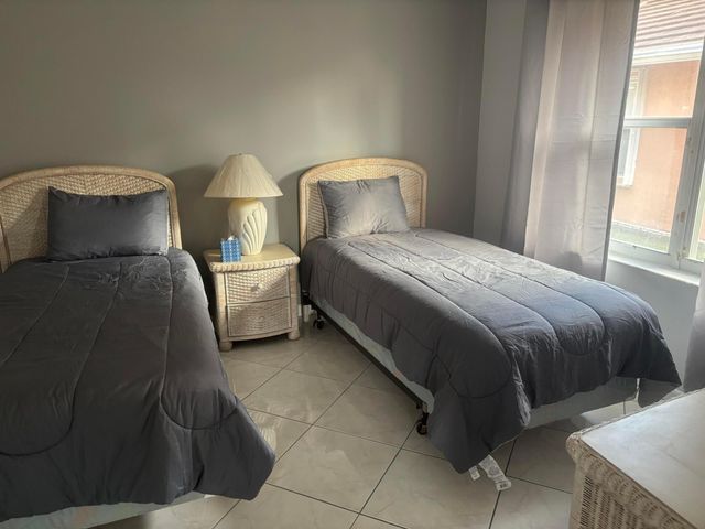 5574 Royal Lake Circle, Boynton Beach, FL 33437