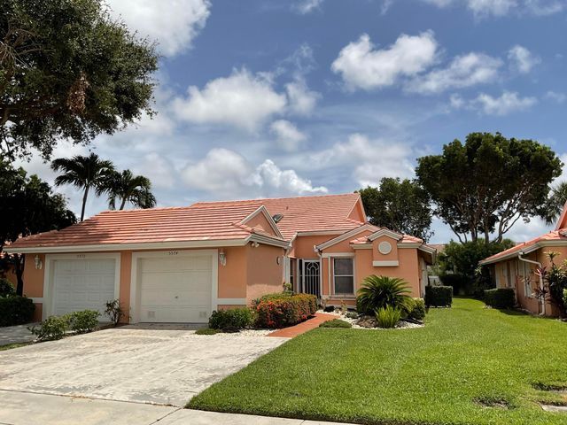 5574 Royal Lake Circle, Boynton Beach, FL 33437