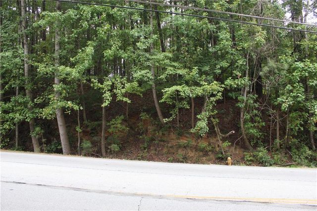 441 N.Deshong, Stone Mountain, GA 30087