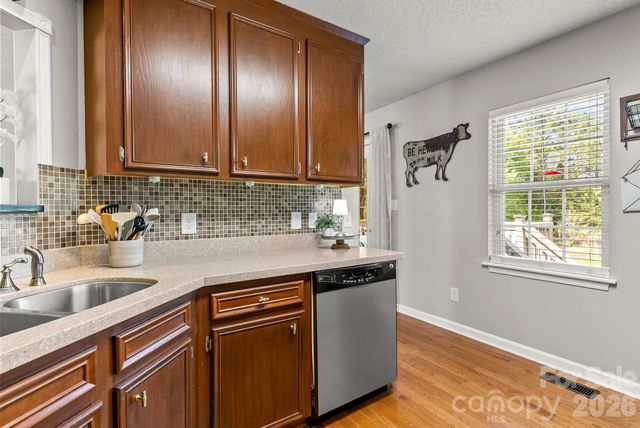 1478 Farmington Hills Drive, Conover, NC 28613