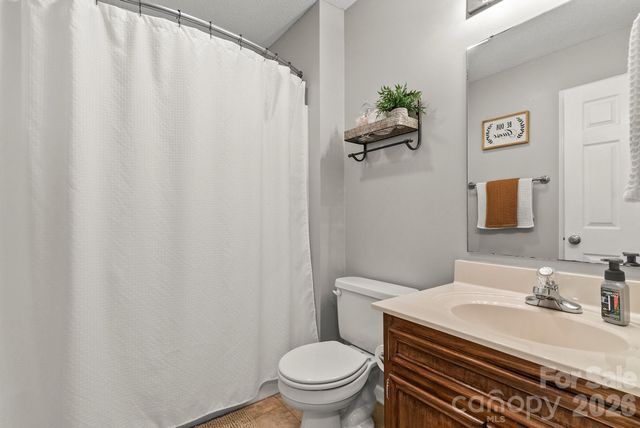 1478 Farmington Hills Drive, Conover, NC 28613